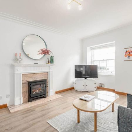 Crail Town House Villa Luaran gambar