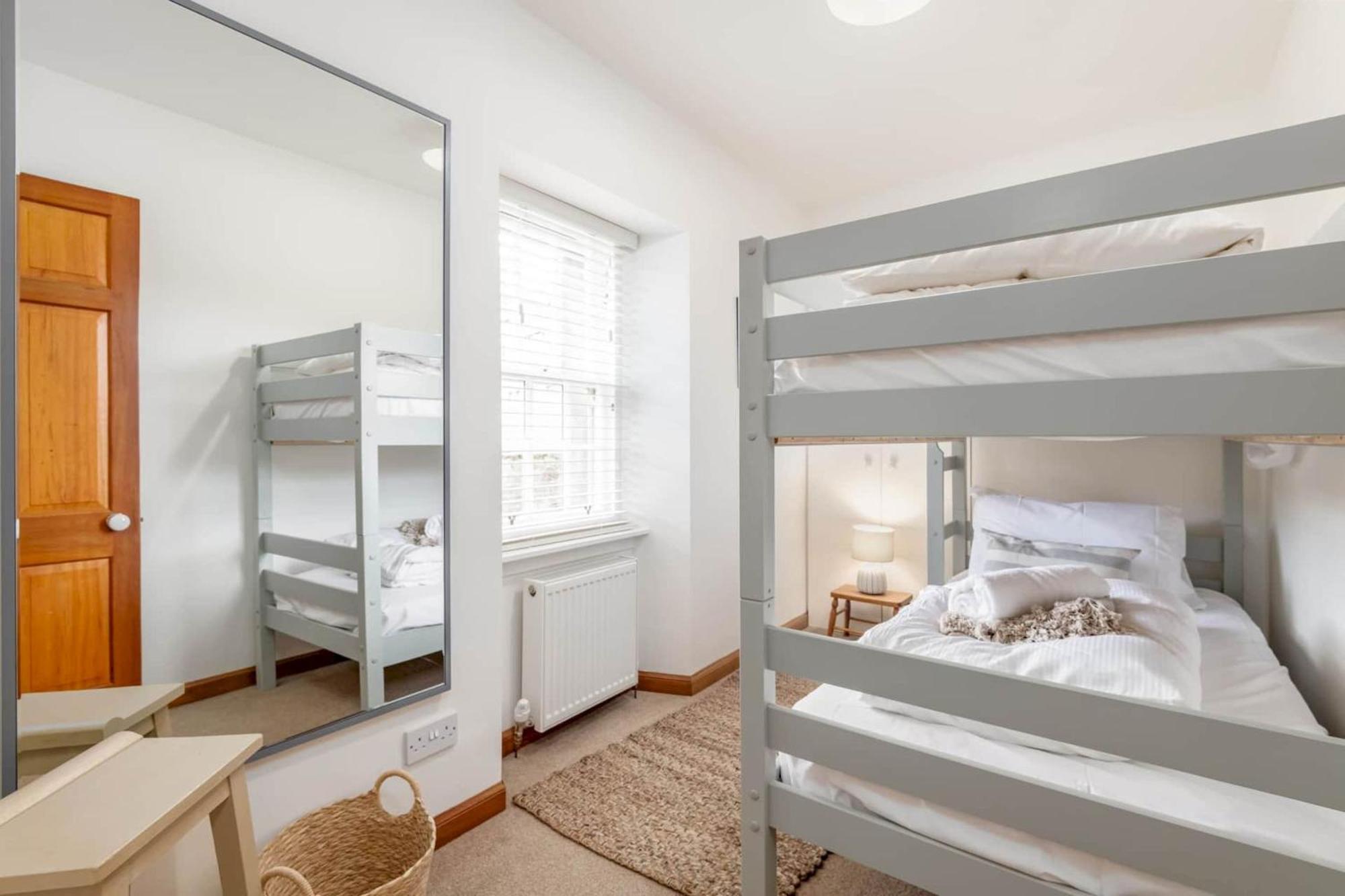 Crail Town House Villa Luaran gambar
