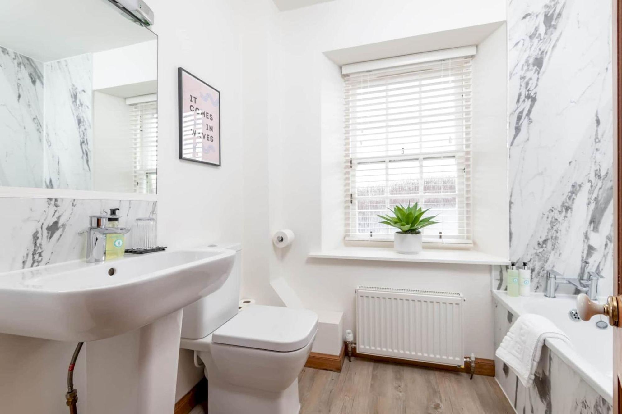 Crail Town House Villa Luaran gambar