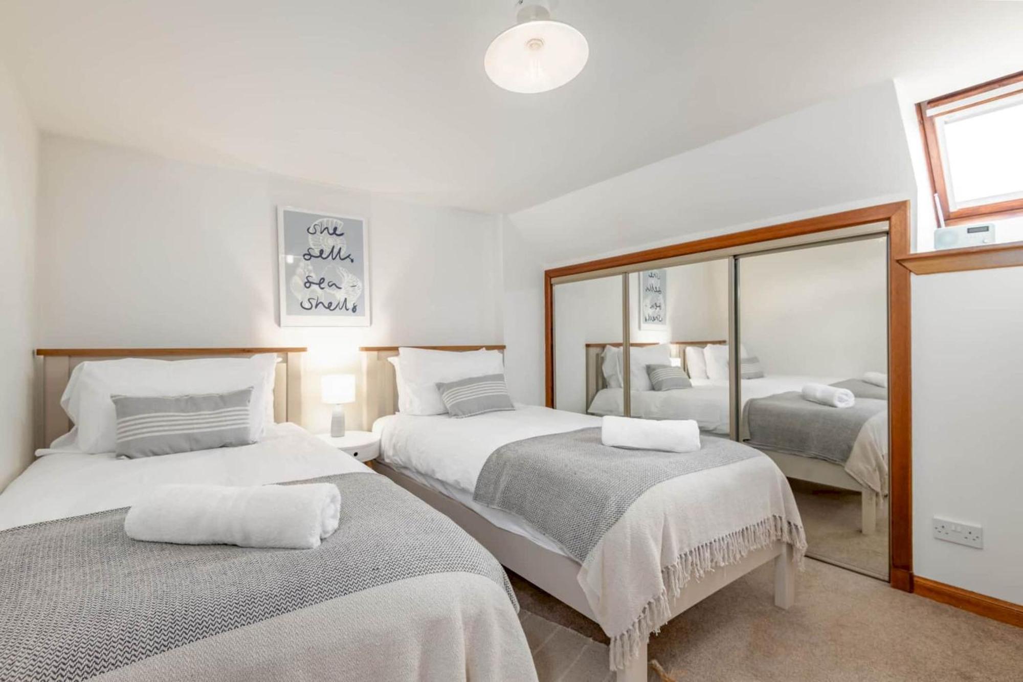 Crail Town House Villa Luaran gambar